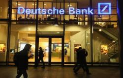 تقرير: "دويتشه بنك" يبيع محفظة أصول بقيمة 50 مليار دولار