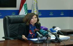 وزيرة الطاقة تُحمِّل حاكم مصرف لبنان أزمة الوقود