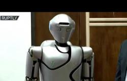 إيران تكشف عن روبوت بشري من الجيل الرابع