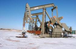 استقرار إنتاج النفط الأمريكي مع تراجع صافي واردات الخام