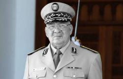 وفاة قايد صالح رئيس الأركان الجزائري