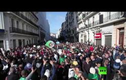 استمرار الاحتجاجات بالجزائر في أول جمعة بعد وفاة قايد صالح