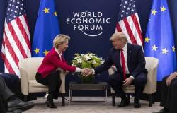 ترامب يلمح لصفقة تجارية كبيرة مع الاتحاد الأوروبي