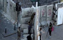 لبنان.. 27 جريحا باشتباكات بين الأمن ومحتجين قرب البرلمان