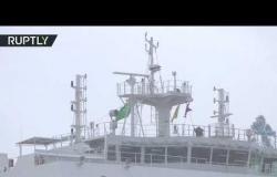 شاهد.. سفينة "بحري ينبع" السعودية ترسو في ميناء ألماني رغم احتجاجات أوروبية