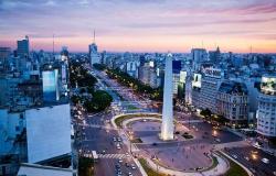 صندوق النقد يحذر من أزمة ديون في الأرجنتين