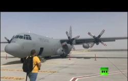 طائرة عسكرية إماراتية تصل إلى إيران