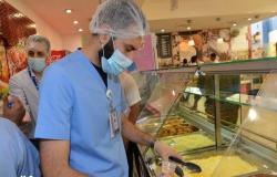 السعودية تتخذ إجراء بالمقاهي والمطاعم لمنع انتشار فيروس كورونا