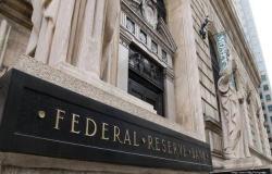 الفيدرالي يبدأ شراء أوراق الخزانة الأمريكية من جميع الاستحقاقات