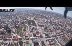 فيديو من قمرة الطيار.. تدريبات القوات الجوية قبيل عرض النصر في يكاترينبورغ الروسية