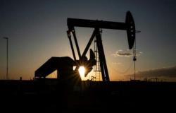 انخفاض أسعار النفط بأكثر من 4%.. وبرنت ما زال فوق الـ40 دولارًا