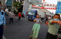 سوق أغذية ينشر "كورونا" في العاصمة الصينية.. ومخاوف من موجة ثانية للوباء