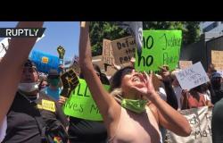 شاهد.. المثليون ينضمون إلى مسيرة "حياة السود مهمة" في لوس أنجلوس