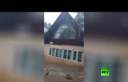 جرف العديد من المنازل بعد انهيار سد في مقاطعة موسكو