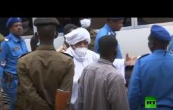 البشير يمثل أمام المحكمة السودانية بتهمة الانقلاب