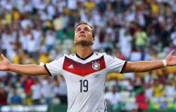 "الهلال" يسعى لضم الألماني "ماريو جوتزه" لاعب "بروسيا دورتموند" السابق