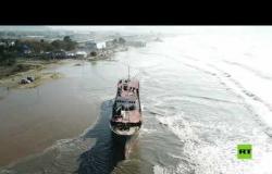 إعصار "مايساك" يجرف سفينة كورية شمالية إلى الشواطئ الروسية