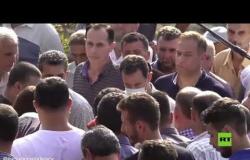 الأسد يزور قرية تعرضت للحريق في ريف اللاذقية
