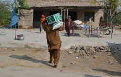 "إغاثي الملك سلمان" يوزّع 37 طنّ أغذية في إقليم السند الباكستاني