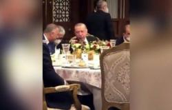 بالفيديو: خمور على مائدة "أردوغان".. غضب واسع ووسم يتصدر "الترند"