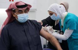 الكويت تبدأ التطعيم والسلالة الجديدة تدخل ألمانيا
