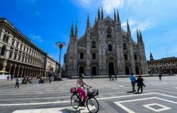 إيطاليا تسجل 555 حالة وفاة و23477 إصابة بفيروس كورونا