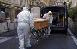 329 حالة جديدة.. حصيلة وفيات "كورونا" في إيطاليا تقفز إلى 88.845