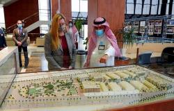 القنصل الأمريكي العام بالظهران تزور جامعة الأمير محمد بن فهد