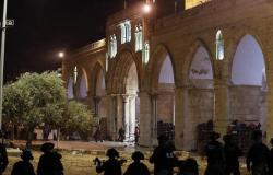 "البرلمان العربي" يستنكر اقتحام قوات الاحتلال الإسرائيلي المسجد الأقصى