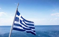 اليونان تسعى لجني ثمار الموسم السياحي بشعار "ودعنا غيوم الخوف السوداء"