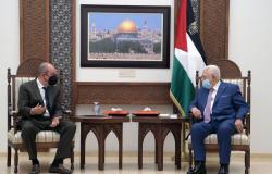 "عباس" يطالب أمريكا بالتدخل لوقف التصعيد الإسرائيلي في غزة والقدس