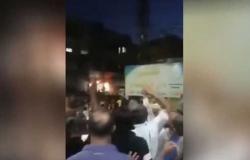 مقتل مدني في إطلاق "ي ب ك" النار على متظاهرين في منبج السورية .. بالفيديو