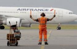 عزل طائرة في مطار رواسي الفرنسي للاشتباه في وجود عبوة ناسفة
