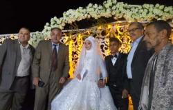 محافظ شمال سيناء يسلم هدية الرئيس لعروس العريش الكفيفة