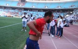 إختناقات بسبب «الغاز» بين لاعبي الأهلي قبل دقائق من مباراة الترجي (صور)
