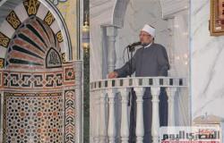 الأوقاف والهلال الأحمر يطهران المساجد استعدادًا لصلاة الجمعة