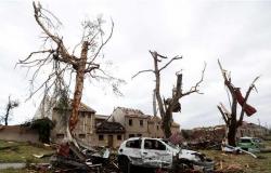 إعصار مدمر يضرب التشيك ويسفر عن مقتل وإصابة 205 شخص (صور وفيديو)