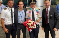 مطارا جون كيندي والقاهرة يحتفلان بأقدم قائد للبوينج 777 لبلوغة سن التقاعد (صور)