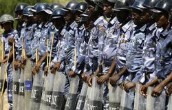 الشرطة السودانية تعلن إصابة 52 من عناصرها خلال احتجاجات الخرطوم