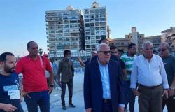 محافظ بورسعيد يتابع سير العمل في مشروع ساحة مصر