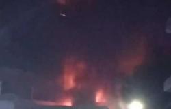 حريق هائل في معرض السجاد بفيصل
