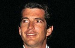 «زي النهارده» وفاة جون كيندى الابن في حادث سقوط طائرة 16 يوليو 1999