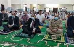 محافظ شمال سيناء يؤدى صلاة عيد الأضحى المبارك فى مسجد آل ياسر بالعريش
