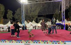 بعد غياب العرضة الشعبية.. الأطفال يرقصون على أنغام "الشيلات"