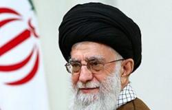 بعد فوزه بانتخابات يونيو الماضي.. "خامنئي" ينصب "رئيسي" رئيساً جديداً لإيران