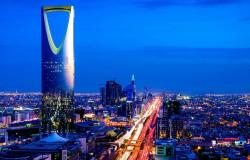 الرياض.. القبض على 4 مقيمين يروّجون لمنح قروض تمويلية للمتعثرين وتحديث الحالة الصحية