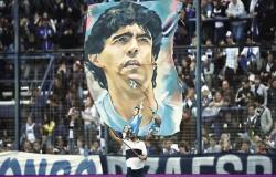 البحث عن مواليد 1981 الذين يحملون اسم مارادونا في الأرجنتين.. اعرف السبب