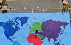 مبادرة "صنع خارطة للعالم باستخدام أغطية بلاستيكية" تدخل موسوعة جينيس للأرقام القياسية