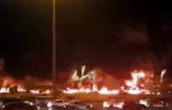 حادث مأساوي.. اشتعال ناقلة بترول في طريق مكة - جدة السريع (فيديو)