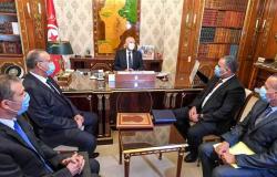 رئيس تونس يؤكد الالتزام باحترام حقوق المواطنين في التظاهر السلمي وحرّية التعبير